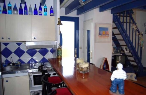 Batz-sur-Mer House | A blue house on the wild coast