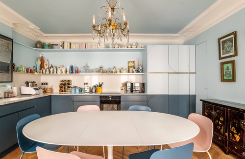 Montmartre Apartment | A Blush of Blue, by Veeve