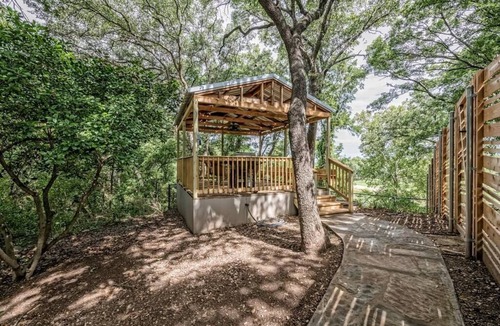 Waco Cabin | A Brazos River Getaway!