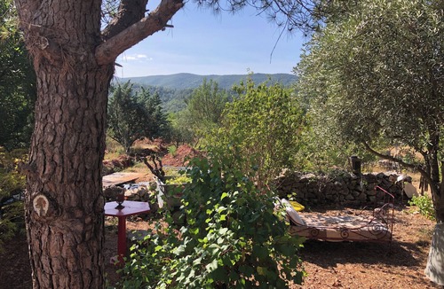 Bedarieux House | A break in a mazet in Occitania