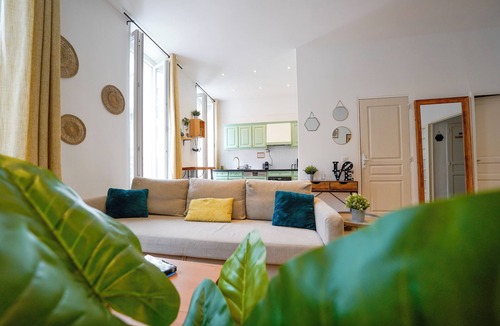 Baille Apartment | A break somewhere!