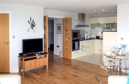 Westleigh Apartment | A breathtaking apartment in a unique position.