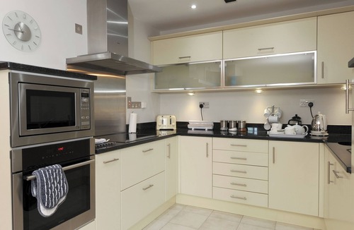 Westleigh Apartment | A breathtaking apartment in a unique position.