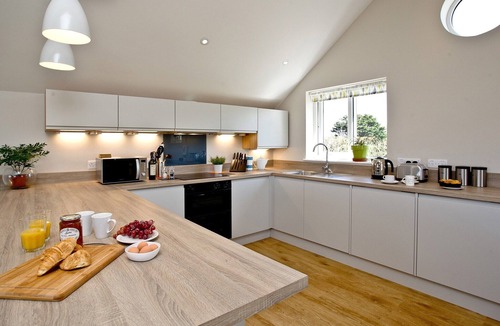 St Merryn House | A bright and spacious two storey house.