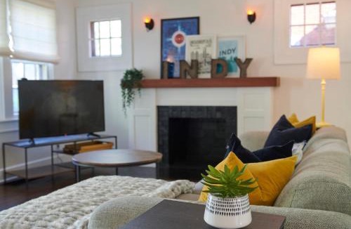 Meridian-Kessler House | A bright, peaceful retreat designed for comfort and ease