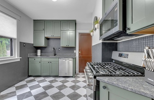 Bryant House | A Buffalo Gem in Elmwood Village. Centered between The Falls and Bills Stadium.
