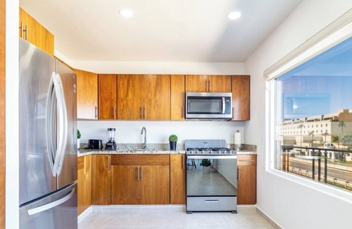 La Joya Apartment | A/C*King Bed*Pool*Ocean View