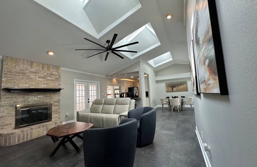 Victoria House | A&C WATERFORD COTTAGE # 1