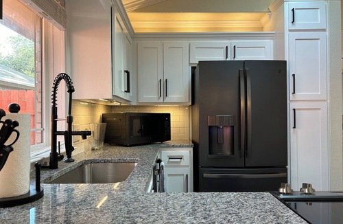 Victoria House | A&C WINDWARD COTTAGE # 1