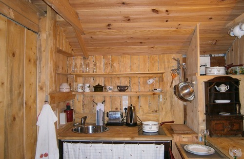 Premanon Ski Chalet | A CABANE D'ECRIVAINE: 200m from forest tracks and paths