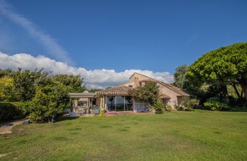 Santa Giulia Villa | A Cala d Oro et plage privée pour 8