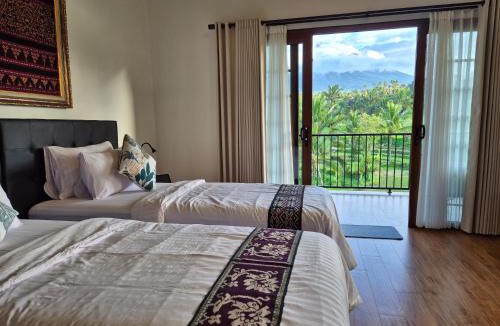 Selat Villa | A Calm Spacious Cottage with Mount Agung View