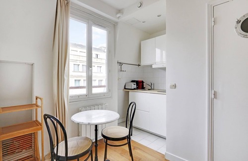 Saint-Vincent-de-Paul Apartment | A Canal St Martin Lovely Room