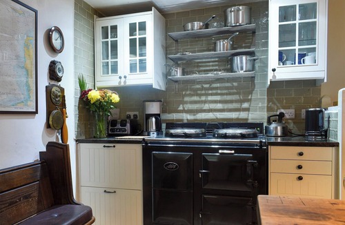 Robin Hood's Bay Cottage | A captivating village where time has seemingly stood still.