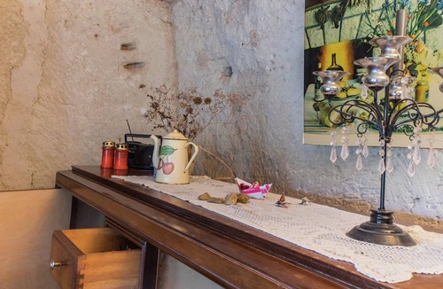 Faverolles House | A cave house with a historic charm