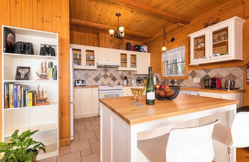 Saint-Joseph-de-la-Rive House | A chalet respecting the traditions