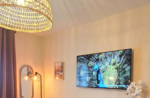 Poitiers Apartment | A change of scenery