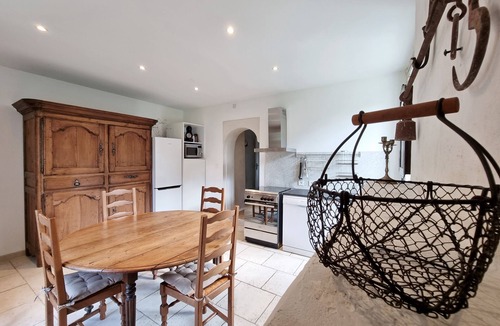 Roullet-Saint-Estephe Cottage | A charming vacation cottage