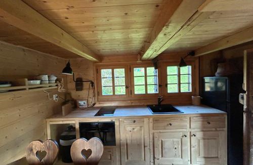 Vers L'Eglise Ski Chalet | A charming alpine chalet