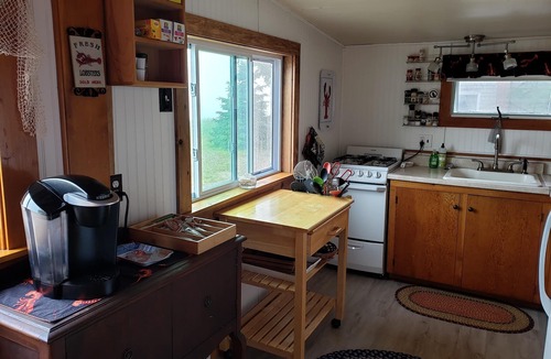 Jonesport Cottage | A Charming Beachfront Cottage