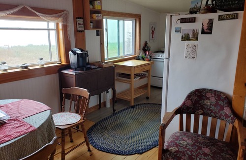 Jonesport Cottage | A Charming Beachfront Cottage