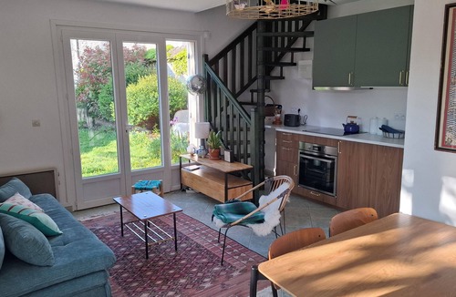 Thomery House | A charming cocoon between Seine and forest