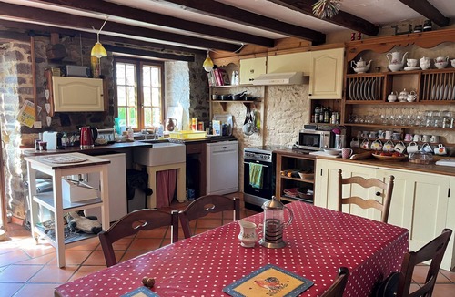 Saint-Denis-le-Gast House | A charming, traditional cottage in Normandy