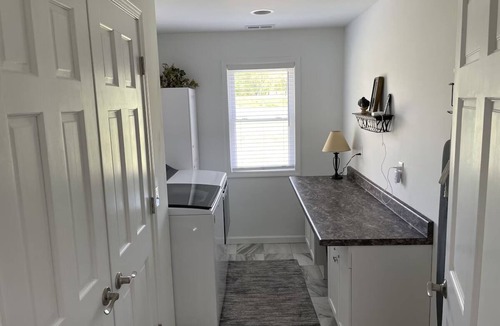 Hermann House | A Charming Home newly remodeled and furnished