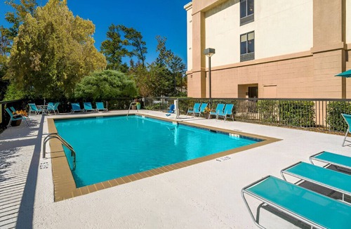 Opelika House | A Charming King Bed! With Free Breakfast