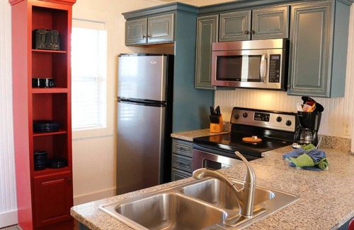 Branson Resort | A Charming Lakeside Escape with Endless Family Fun- Branson Family Fun-3 Bd.