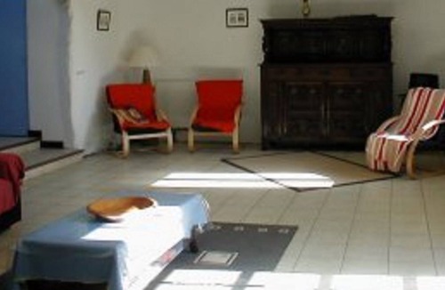 Saint-Coulitz House | A Charming old farmstead situated in an idyllic rural setting , o