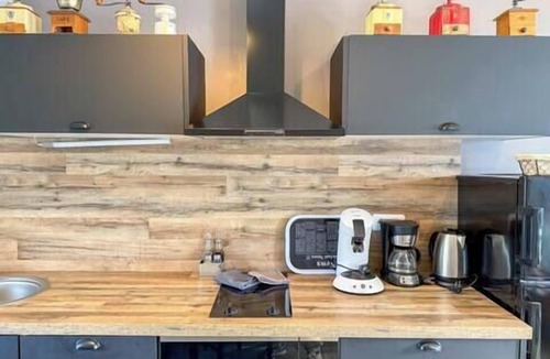 Yffiniac Cottage | A charming old farm, close the sea