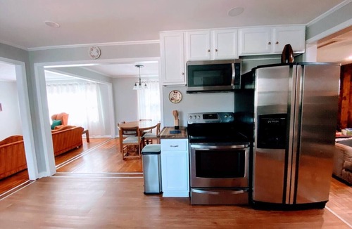 Little Rock House | A charming-spacious home ideal for a family getaway, telecommuting or long stays