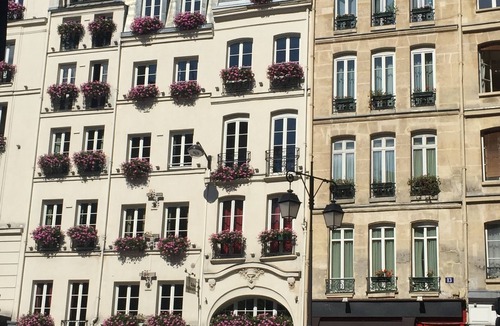 Odeon Apartment | A Charming XVII° Century Appartment at St Germain Des Pres