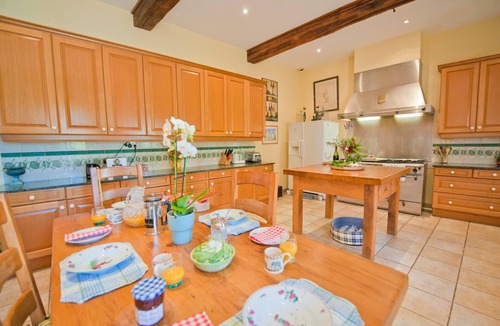 Saint-Victor-Rouzaud House | A Chateau for all generations.