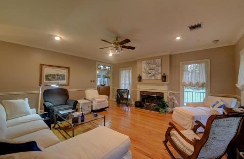Raceland Bed & Breakfast | A Chateau on the Bayou Bed & Breakfast