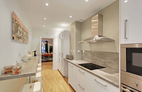 8th Arrondissement Apartment | A Chic 2-BR in the Champs Elysées