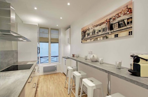 8th Arrondissement Apartment | A Chic 2-BR in the Champs Elysées