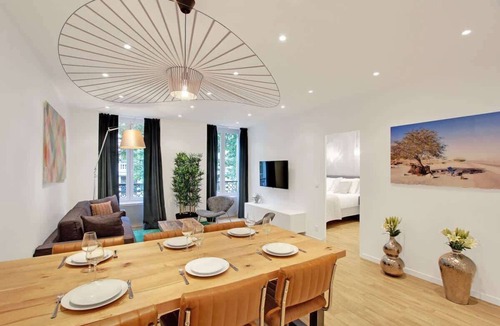 8th Arrondissement Apartment | A Chic 2-BR in the Champs Elysées