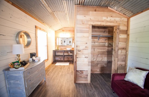 Driftwood Cabin | A Chic Shack Cottages on Onion Creek