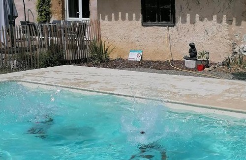 Auch House | A CLAIREFONTAINE