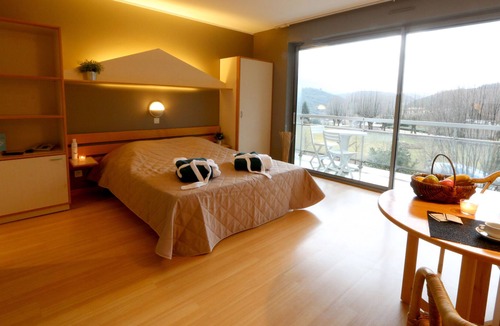 Meyras House | A cocoon of nature!