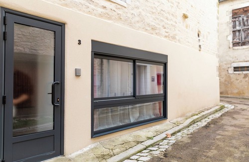 Chablis Apartment | A cocoon of relaxation in the heart of the vineyards and the most beautiful market in Burgundy.