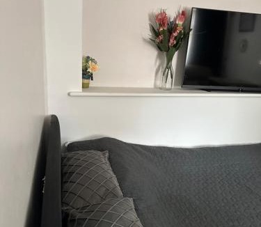 Gooshays Bed & Breakfast | A Comfortable and Cosy Self Contained Room