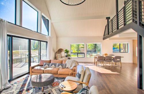 Twin Lakes House | A Contemporary Dream Lakefront Rathdrum Oasis!