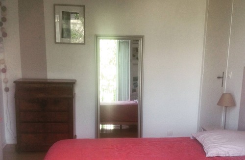 Orsay House | A corner of greenery near Paris