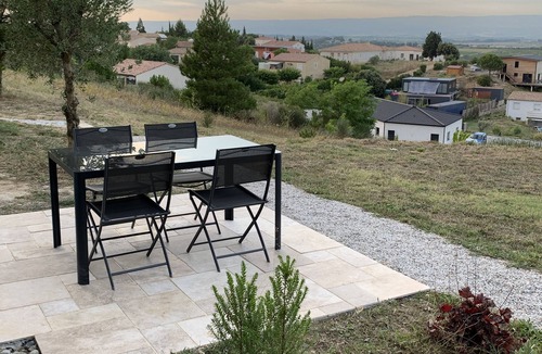 Roullens Apartment | A corner of paradise 2 steps from Carcassonne