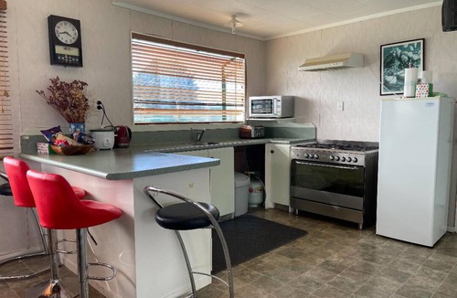 Te Kaha House | A Corner Spacious Holiday House