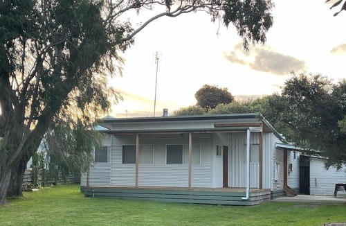 Cape Paterson House | A cosy beach getaway