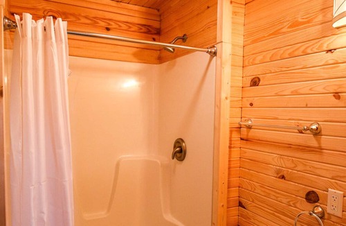 Patterson Cabin | A cozy cabin with hot tub